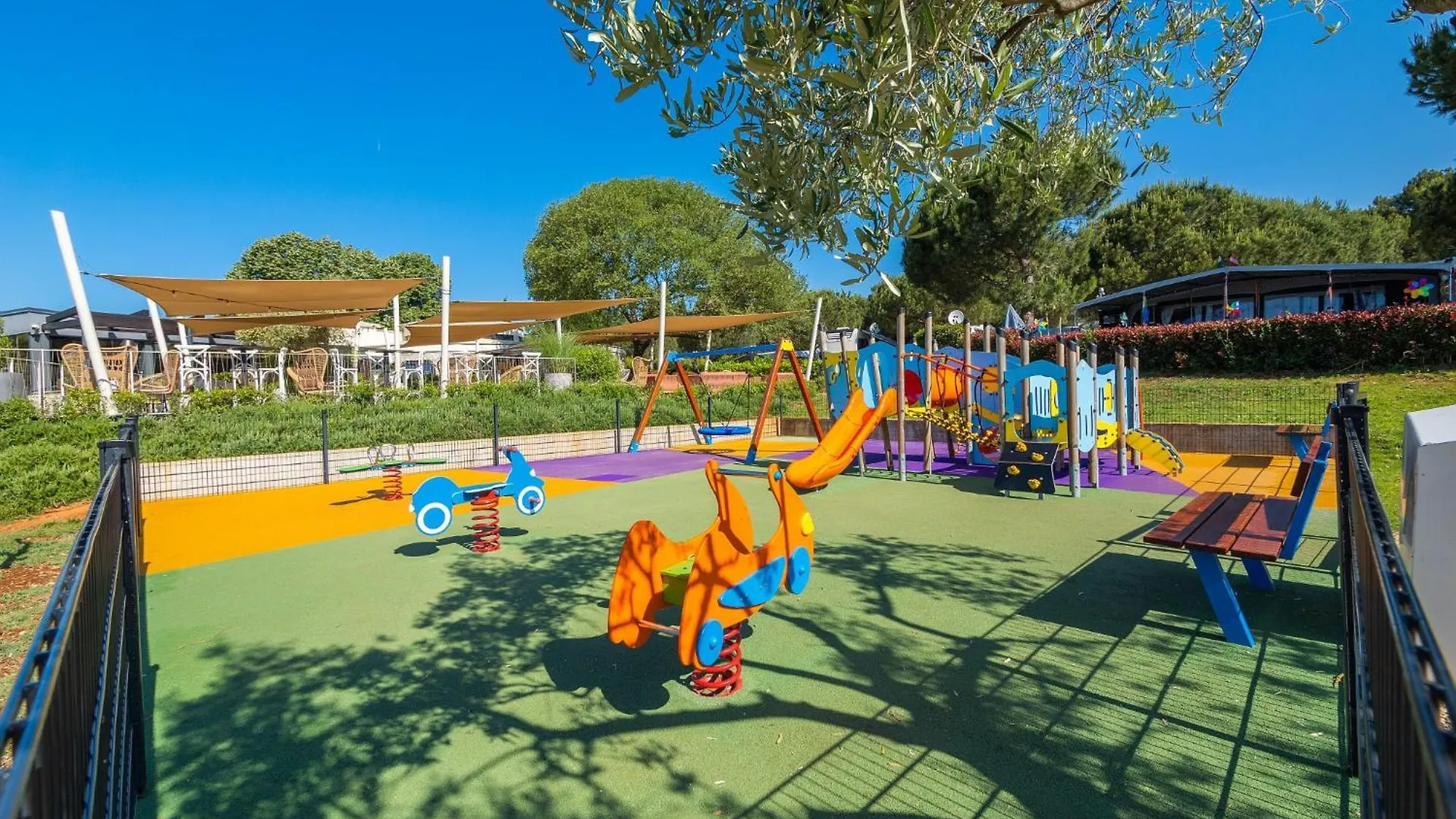 Kompleks wypoczynkowy Eurocamp Tents At Campsite Polari Rovinj